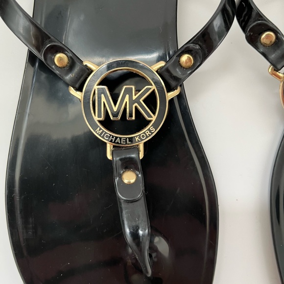 Micheal Kors 8 - Picture 3 of 7